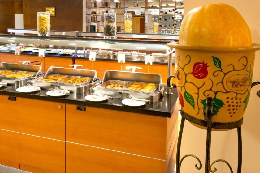 breakfast in hotel ani plaza yerevan