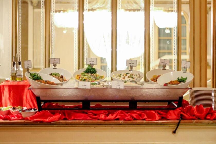 breakfast in hotel moscow dubai